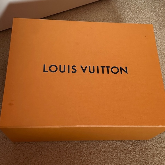 Louis Vuitton x Yayoi Kusama LV x YK LV Trainer Sneaker - Picture 11 of 12